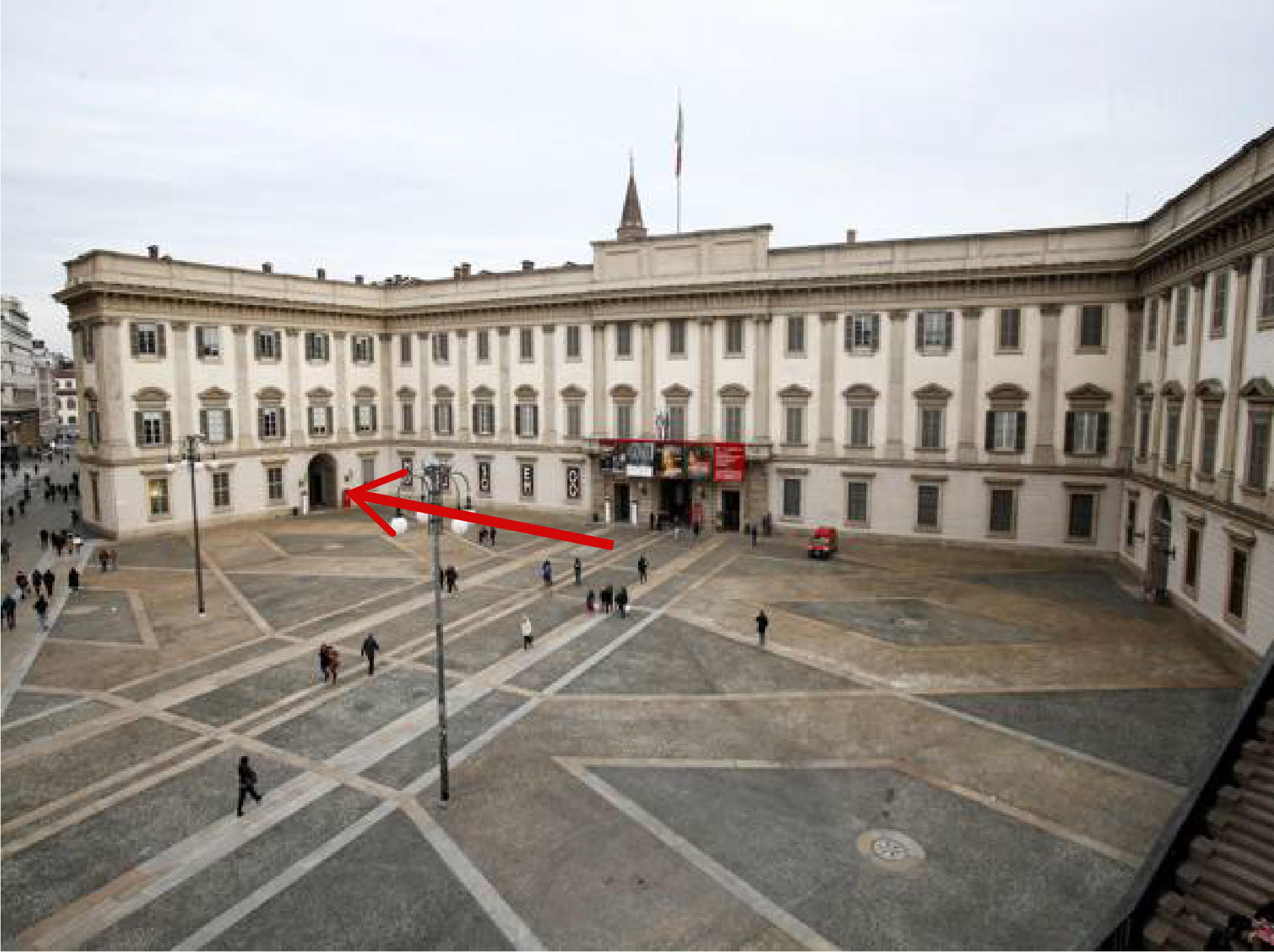 Ingresso Sala Conferenze Palazzo Reale Milano